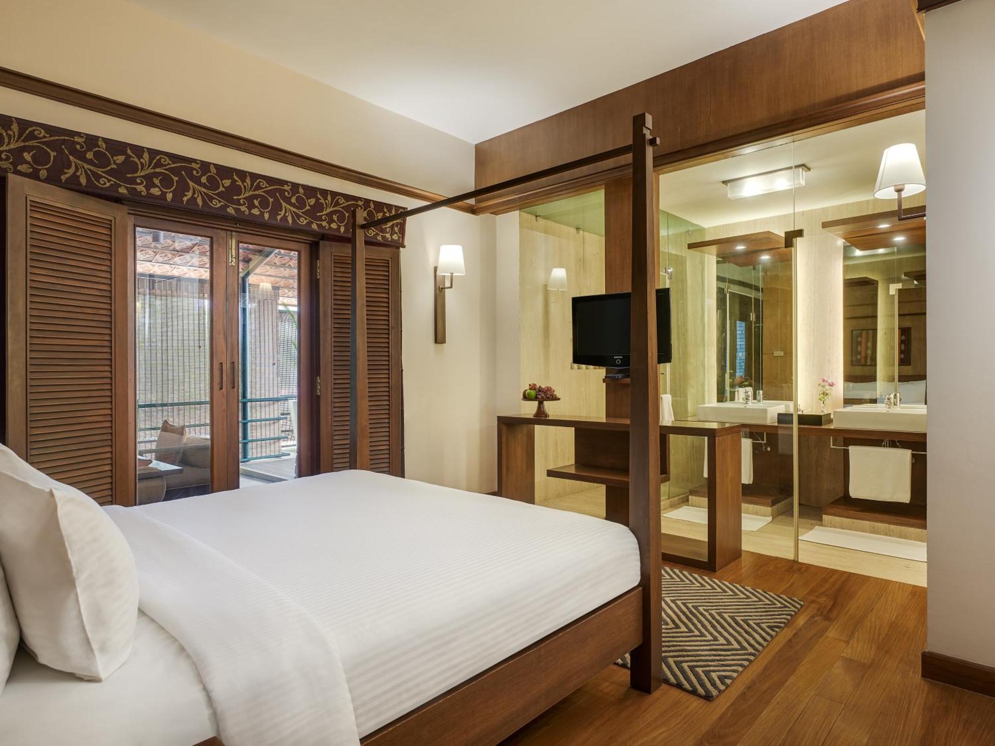 Angsana Oasis Spa & Resort Yelahanka Esterno foto