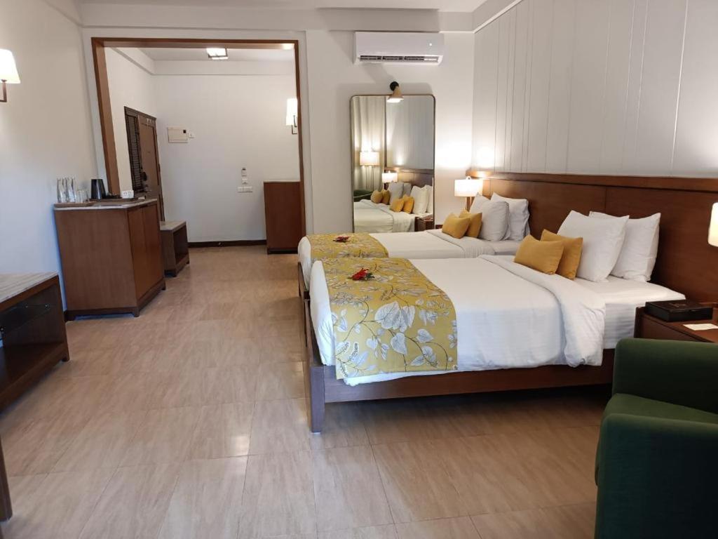 Angsana Oasis Spa & Resort Yelahanka Esterno foto